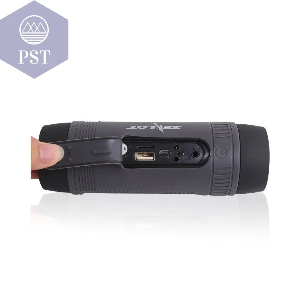 Portable Wireless Speaker with Flashlight       PST PS Tradings