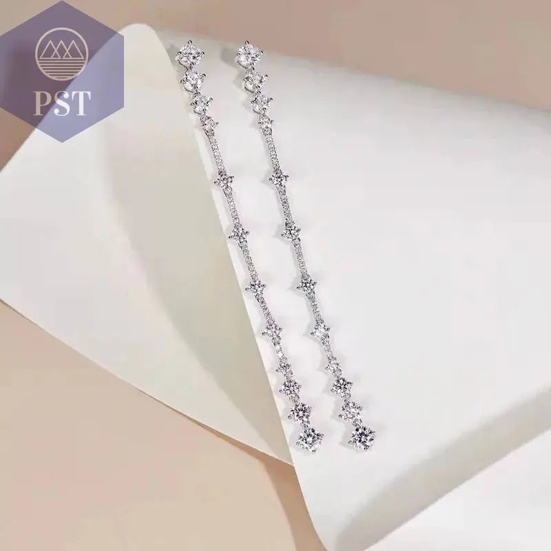 Silberne Nadel, lange baumelnde Ohrringe für Frauen, kubischer Zirkon, Kristall, Hochzeit, weibliche Quasten-Ohrringe  fashion, women, dress, clothes     PST PS Tradings
