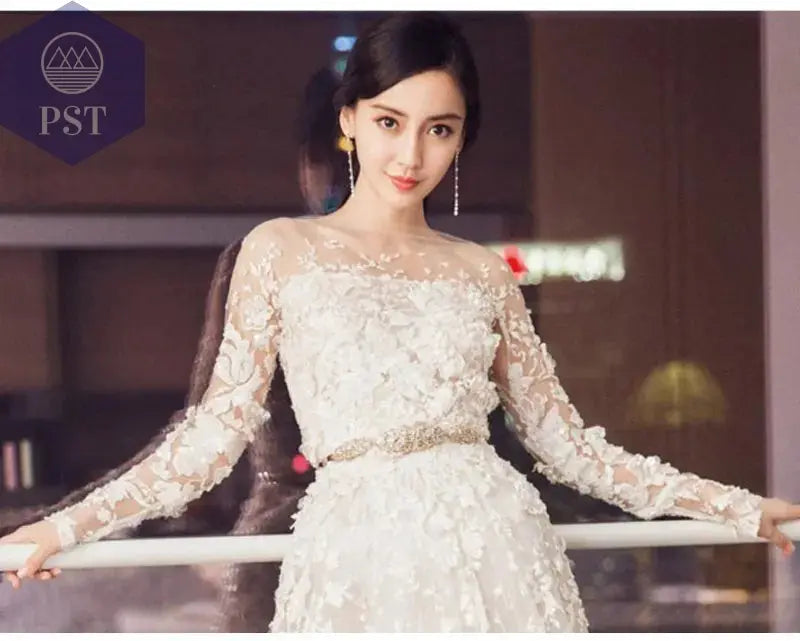 Silberne Nadel, lange baumelnde Ohrringe für Frauen, kubischer Zirkon, Kristall, Hochzeit, weibliche Quasten-Ohrringe  fashion, women, dress, clothes     PST PS Tradings