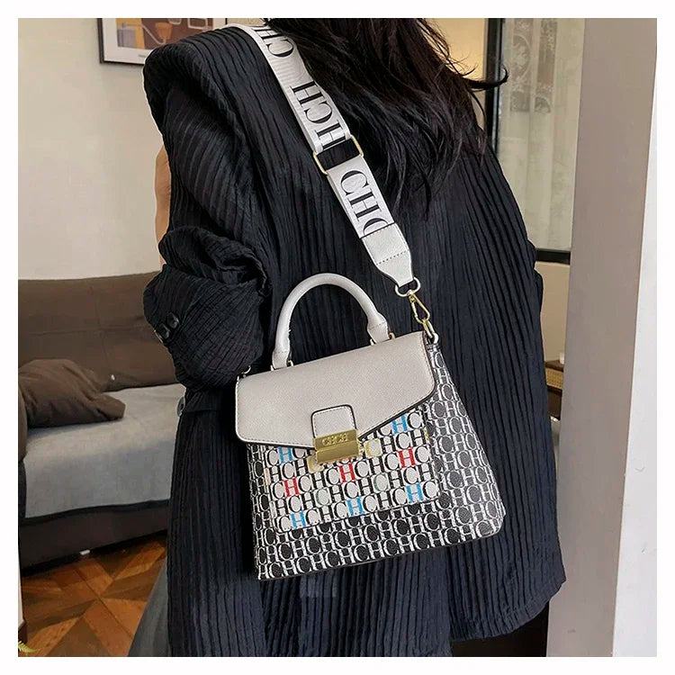 New Fashion Senior Texture Ringer Chain Women's Bag Fashion Personality Shoulder Bag Urban Simple Trend Crossbody Bag - PST PS Tradings