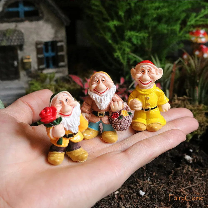 Miniature Fairy Garden Gnomes Figurines Set Resin Animals Mini Small Funny Dwarf Decorations Statues Ornaments Collection Indoor - PST PS Tradings